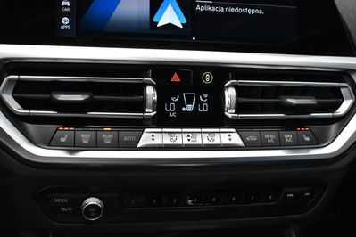BMW Seria 3 Touring 330e M Sport