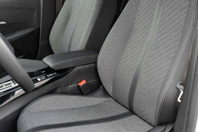 Peugeot 208 50kWh Allure
