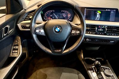 BMW Seria 1 118i Advantage aut
