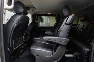 Mercedes V Klasa 300 d 4-Matic Exclusive 9G-Tronic (długi)