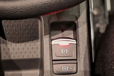 Renault Captur Techno 1.3 TCe mHEV EDC