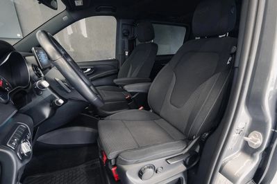 Mercedes V Klasa 300 d 4-Matic  9G-Tronic (długi)