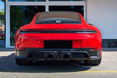 Porsche 911 Carrera 4 GTS