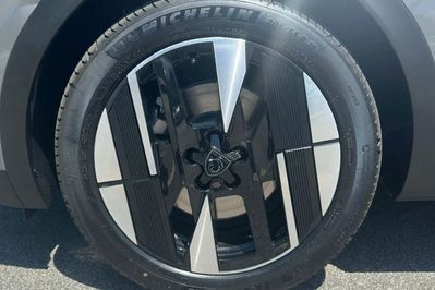 Peugeot 408 Allure S&S e-DCS6 1.2 PureTech mHEV