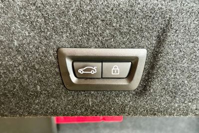 BMW Seria 3 318i aut