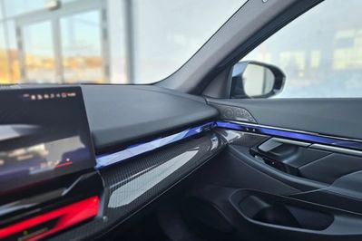 BMW Seria 5 550e xDrive M Sport