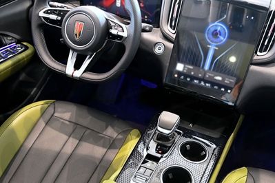 Hongqi HS3 1.5T FWD