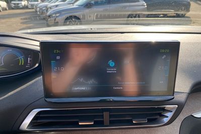 Peugeot 3008 GT 1.6 Hybrid e-EAT8 4x4
