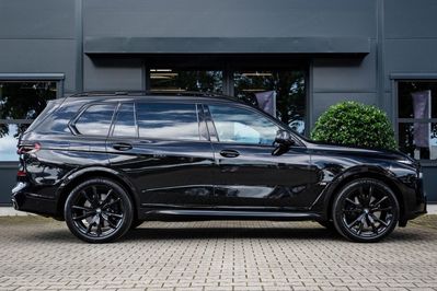 BMW X7 M60i xDrive