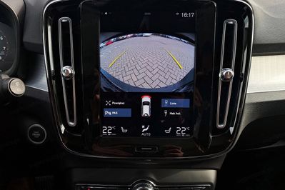 Volvo XC40 B4 B AWD Momentum Pro