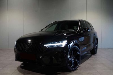 Volvo XC60 B5 AWD Ultra Black Edition