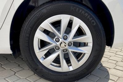 Skoda Fabia Drive 1.0 TSI DSG