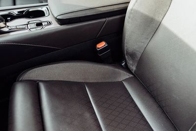 Lexus RX 350h Omotenashi