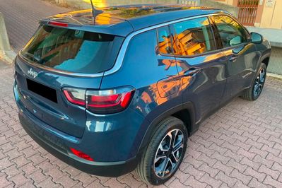 Jeep Compass Altitude 1.5 T4 Turbo MHEV DCT7