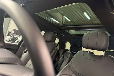 Land Rover Range Rover Sport 3.0 D300 Dynamic SE