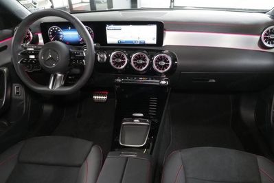Mercedes CLA 250 4-Matic AMG Line Shooting Brake