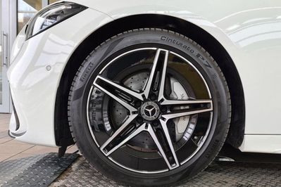 Mercedes Klasa C 220 d 4-Matic AMG