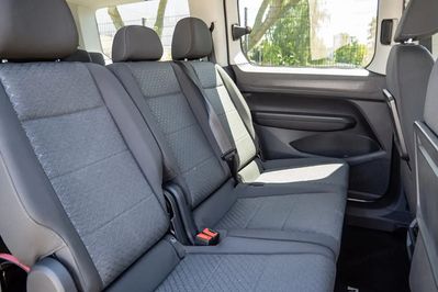 Ford Tourneo Connect Grand Titanium PHEV A6