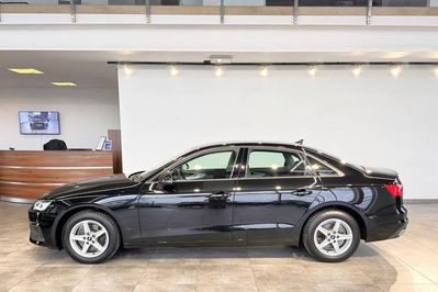 Audi A4 35 TFSI mHEV S tronic
