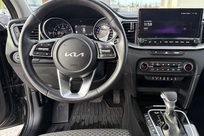 Kia Ceed 1.5 T-GDI Tribute DCT