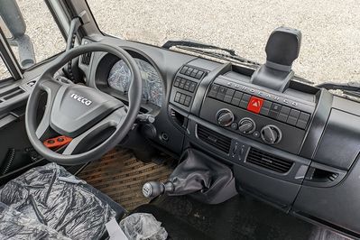 Iveco Eurocargo ML 75E19/P + Winda