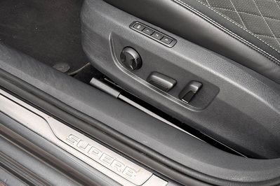 Skoda Superb 2.0 Tdi Scr 4X4 Sportline Dsg