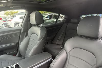 Kia Stinger GT 3.3 T-GDI V6  AWD