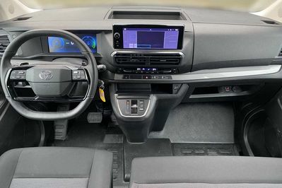 Toyota Proace Verso EV Long 75kWh Business