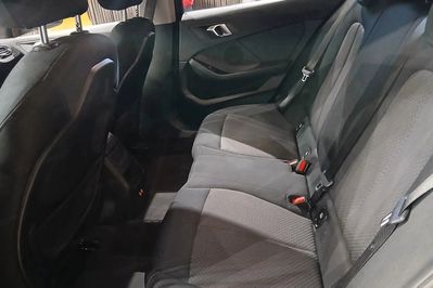 BMW Seria 1 118i Advantage