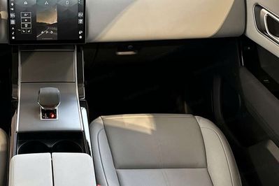 Land Rover Range Rover Velar 2.0 D200 Dynamic SE
