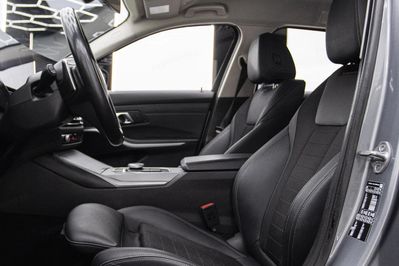 BMW Seria 3 318i aut