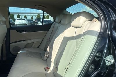Toyota Camry 2.5 Hybrid Comfort Cvt