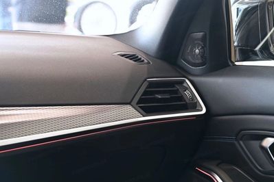BMW Seria 3 330i xDrive M Sport