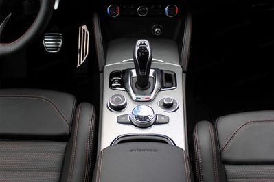 Alfa Romeo Stelvio Turbo Intensa Q4