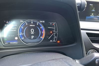 Lexus UX 200