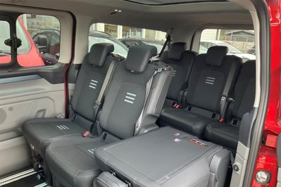Ford Tourneo Custom 320 L2H1 Active A8 AWD