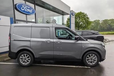 Ford Transit Courier Limited A7