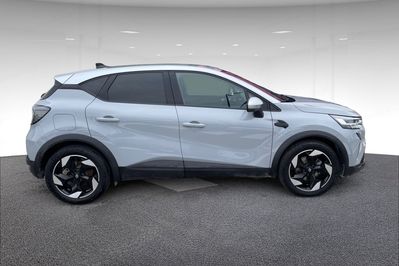 Renault Captur Techno 1.6 E-Tech Hybrid AT