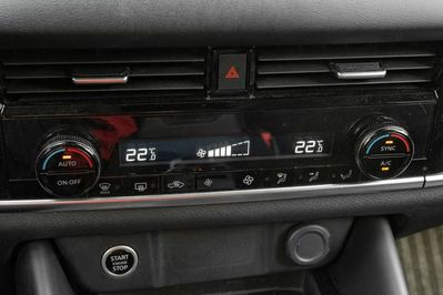 Nissan Qashqai 1.3 DIG-T N-Connecta 4x4 Xtronic