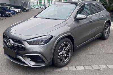 Mercedes GLA 200 AMG Line