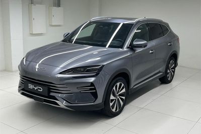 BYD Seal U DM-i  Design AWD