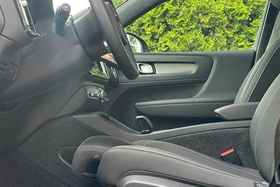 Volvo XC40 B3 Plus Dark aut