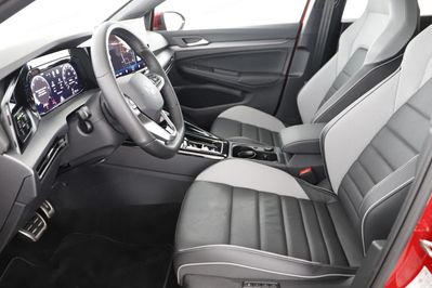 Volkswagen Golf 2.0 TDI R-Line Plus DSG