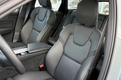 Volvo XC60 T6 Plug-In Hybrid AWD Plus Bright