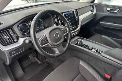 Volvo XC60 B4 D AWD Momentum Pro