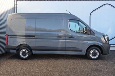 Renault Master L2H2 Extra AT9