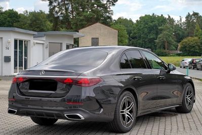 Mercedes Klasa E 220 d  4-Matic AMG