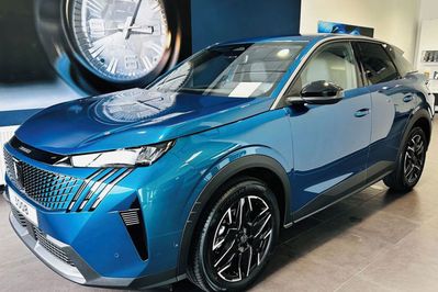 Peugeot 3008 Business e-DCS6 1.2 PureTech mHEV