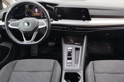 Volkswagen Golf VIII 2.0 TDI Life DSG