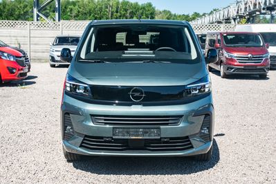 Opel Zafira Life Extra Long L2H1 Business AT8